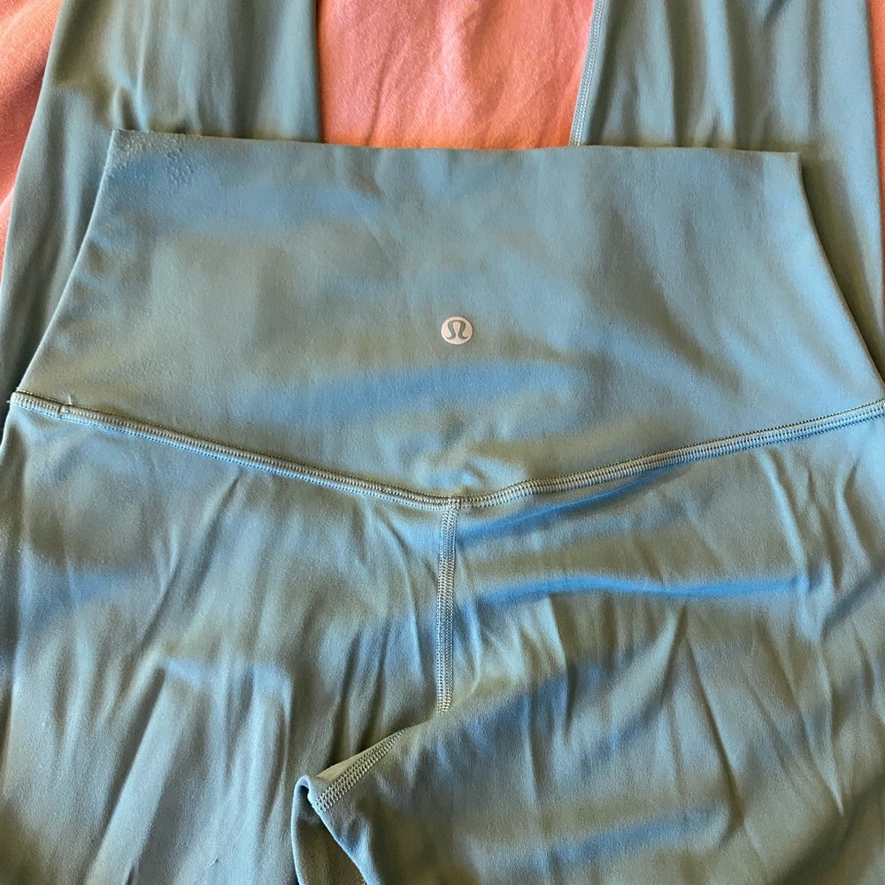 Tidal teal Lululemon align 28 inches